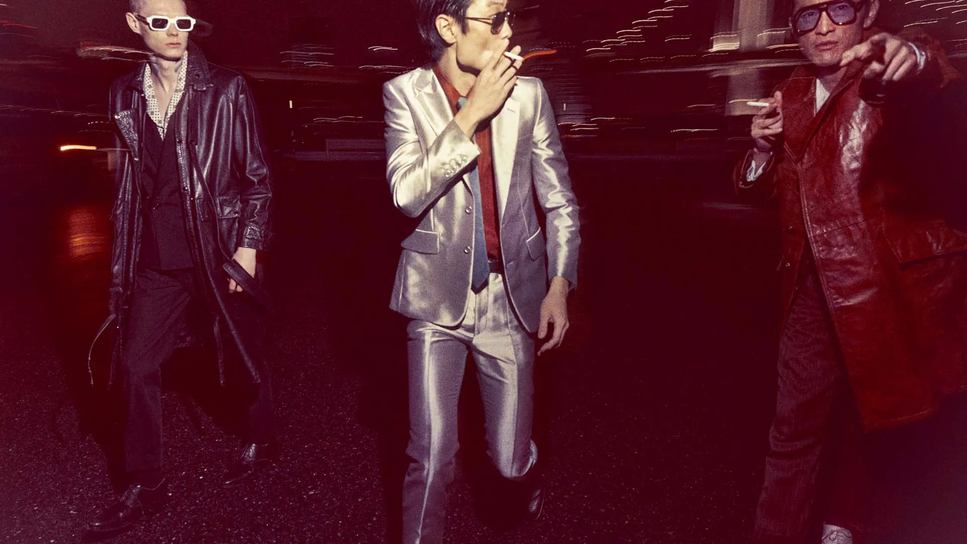 Modèles portant des lunettes Jacques Marie Mage, désormais disponibles chez Winston Optique.