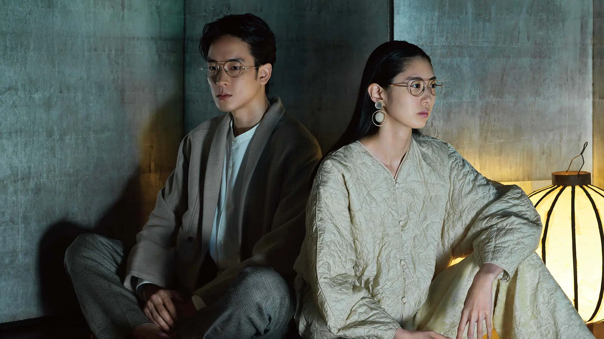 Lunetterie artisanale japonaise alliant tradition et élégance contemporaine. Disponible chez Winston Optique.