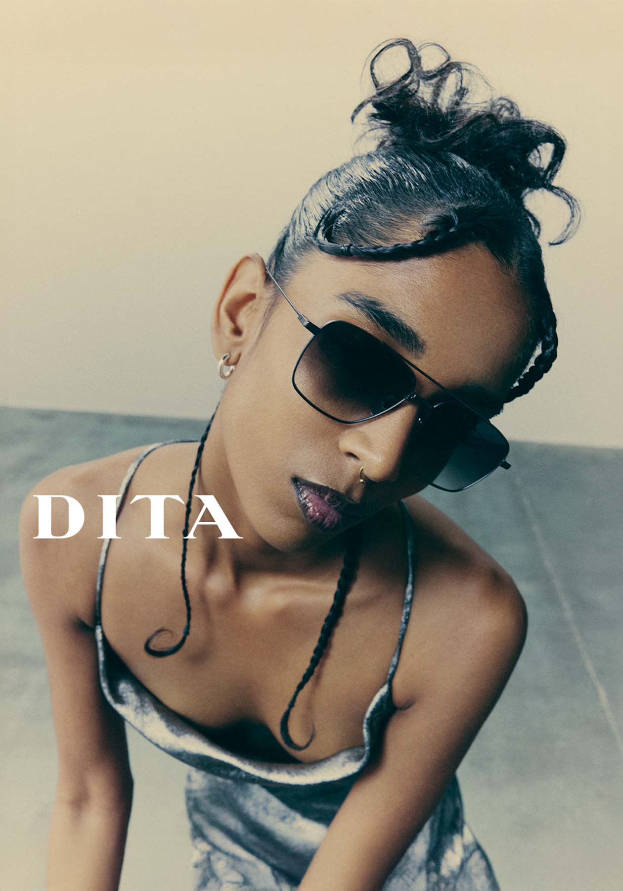 Lunettes DITA noires avec fines branches, désormais disponibles chez Winston Optique.