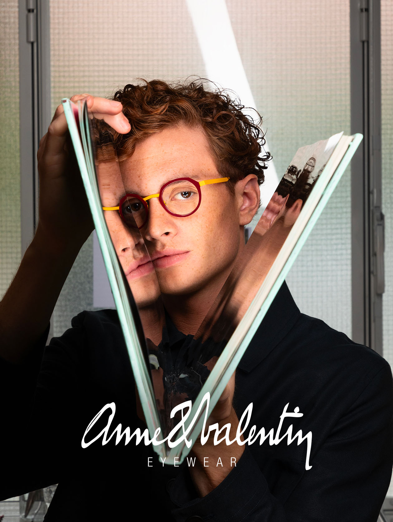 Élégance et originalité se rencontrent dans cette monture Anne & Valentin, désormais disponible chez Winston Optique.